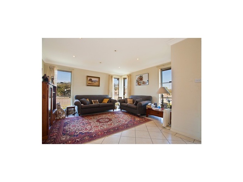 1/7 Kanahooka Street, Albion Park Rail NSW 2527