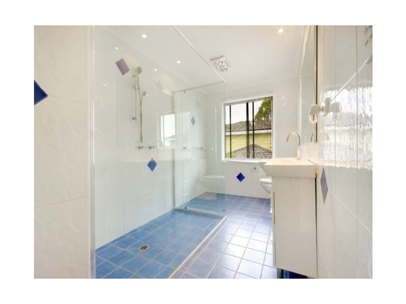 88 Lake Entrance Road, Oak Flats NSW 2529