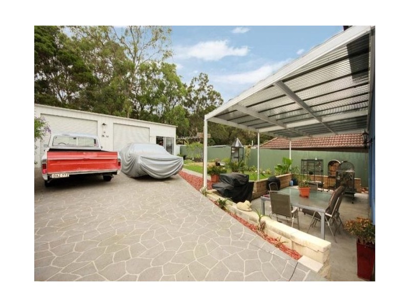88 Lake Entrance Road, Oak Flats NSW 2529