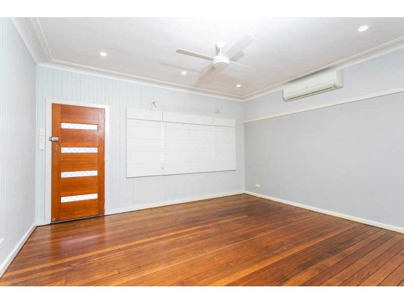 26 Devonshire Crescent, Oak Flats NSW 2529