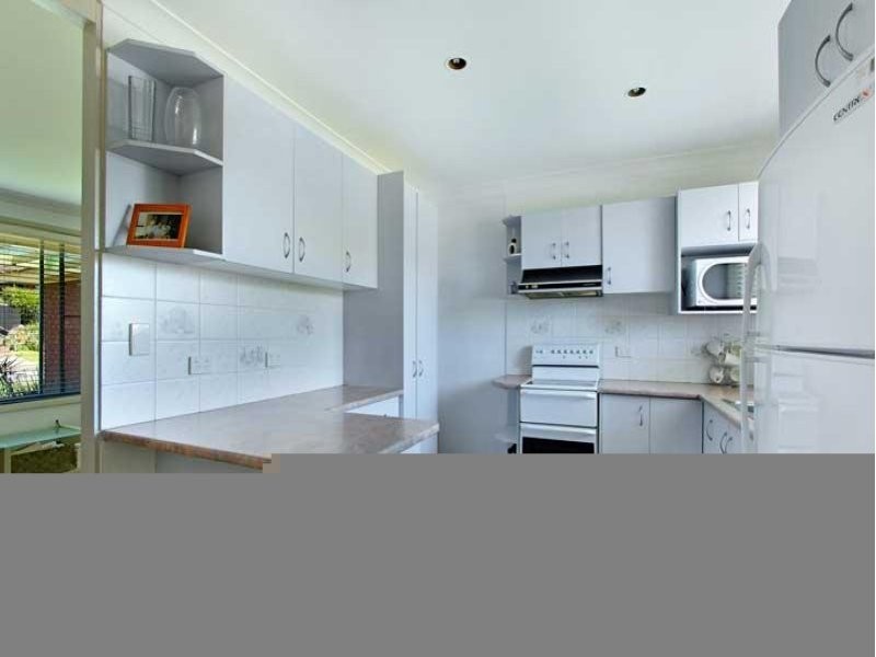 14 Charlton Crescent, Mount Warrigal NSW 2528