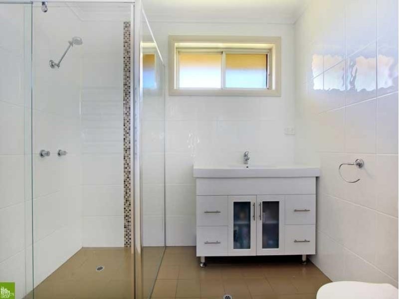 14 Charlton Crescent, Mount Warrigal NSW 2528