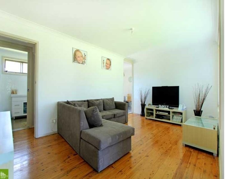 14 Charlton Crescent, Mount Warrigal NSW 2528