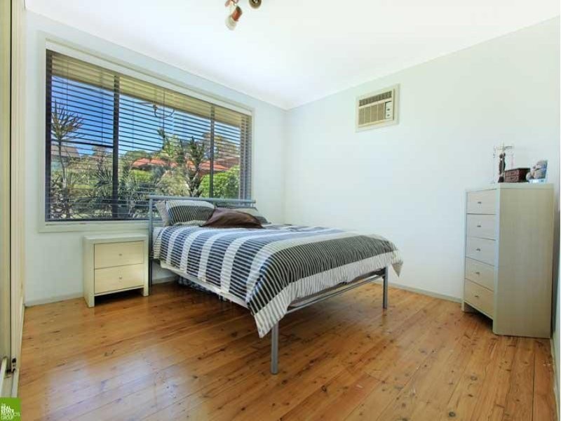 14 Charlton Crescent, Mount Warrigal NSW 2528