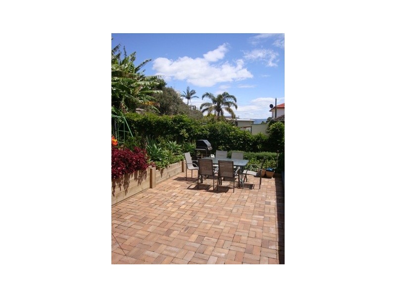 93 Landy Drive, Mount Warrigal NSW 2528