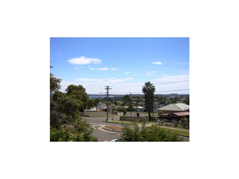 93 Landy Drive, Mount Warrigal NSW 2528