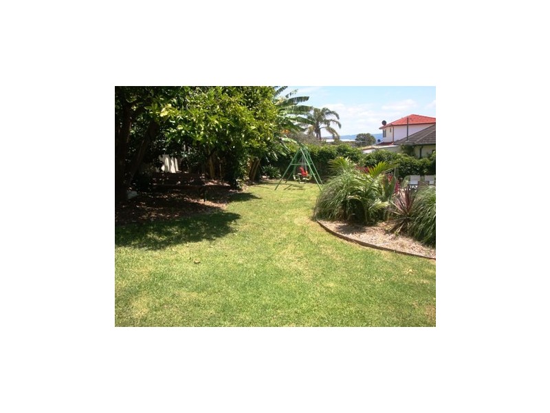 93 Landy Drive, Mount Warrigal NSW 2528