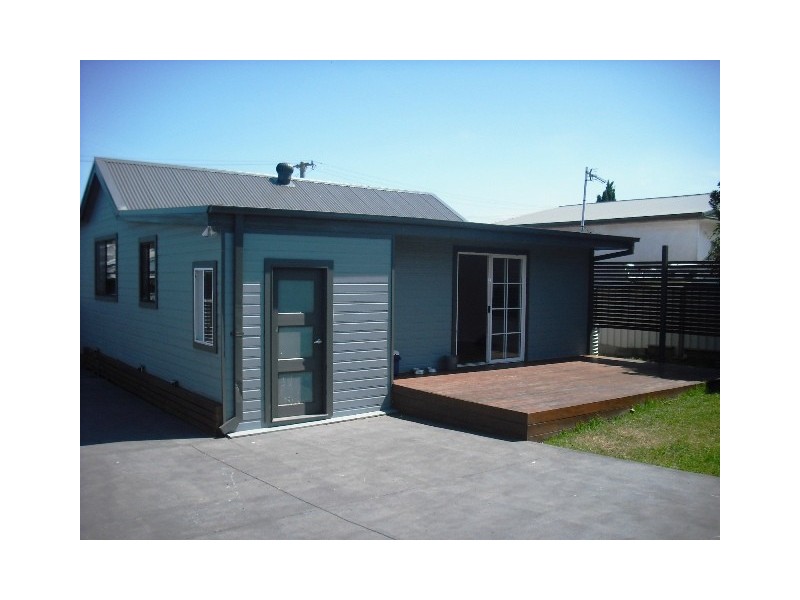 4 Lagoon Street, Barrack Heights NSW 2528