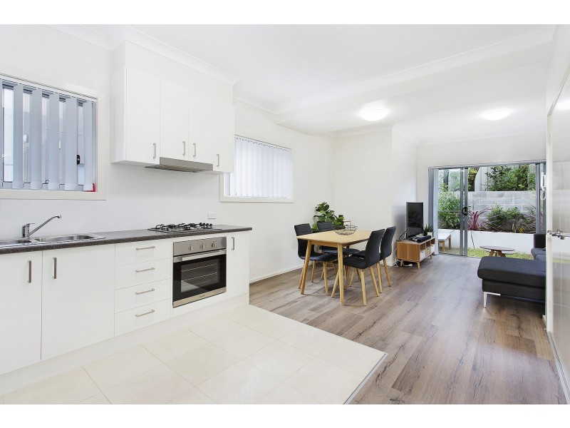 8/125 Lake Entrance Road, Barrack Heights NSW 2528