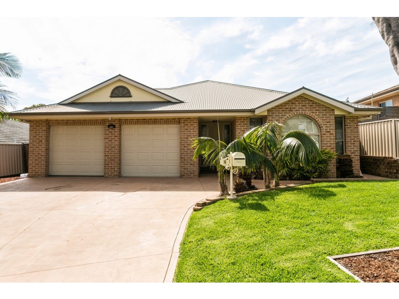 8 Gabo Crescent, Shell Cove NSW 2529