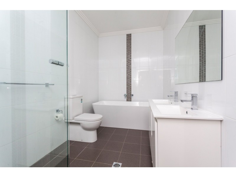 17A Woolgunyah Parkway, Flinders NSW 2529