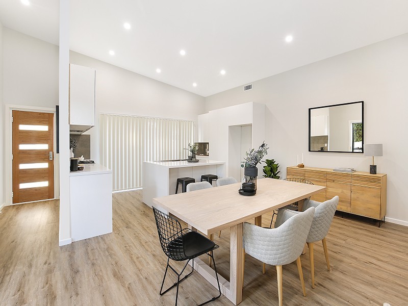 11 Hopetoun Street, Oak Flats NSW 2529