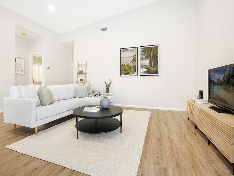11 Hopetoun Street, Oak Flats NSW 2529