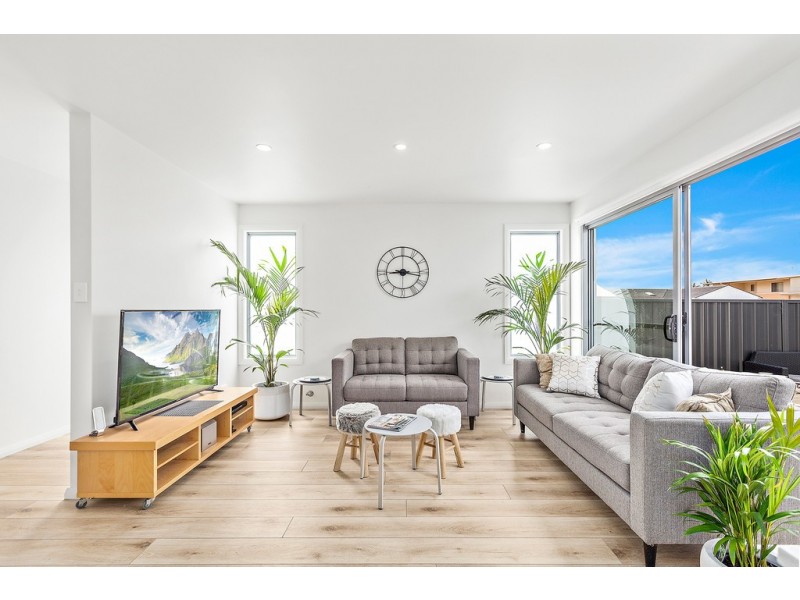 7B Burroo Street, Albion Park Rail NSW 2527