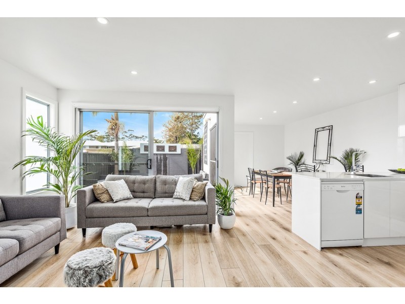 7B Burroo Street, Albion Park Rail NSW 2527