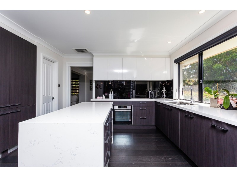 13 James Cook Parkway, Shell Cove NSW 2529