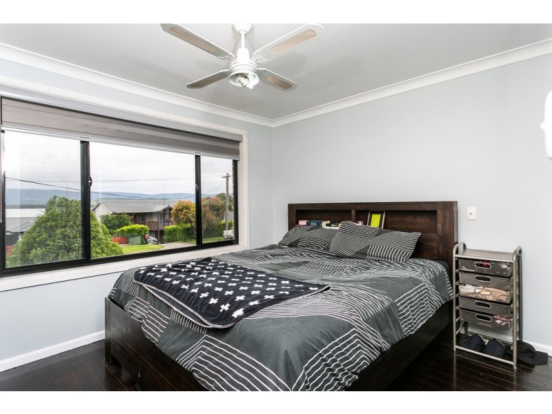 35 Henricks Parade, Mount Warrigal NSW 2528