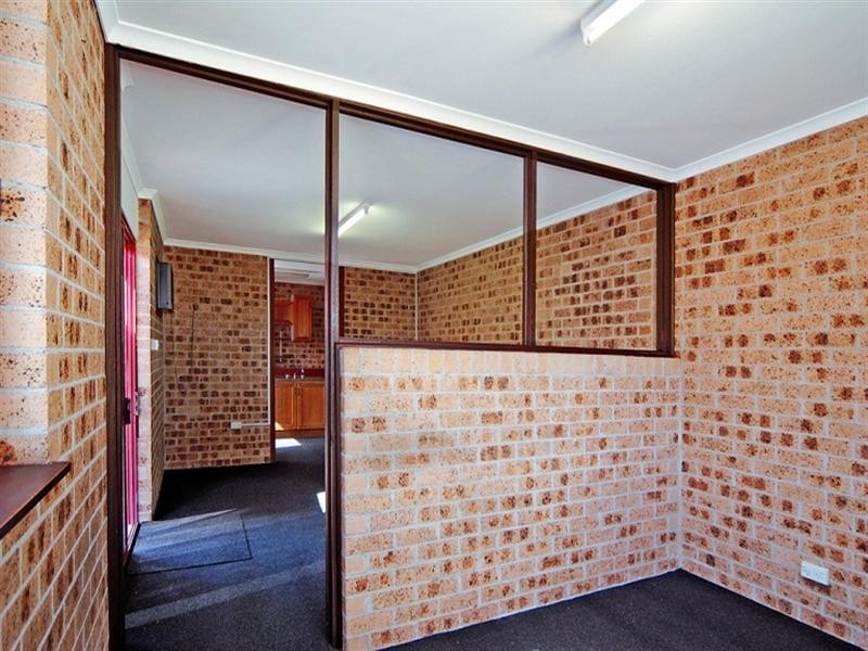 5 Industrial Road, Oak Flats NSW 2529