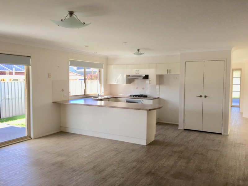 8 Ragamuffin Circuit, Shell Cove NSW 2529