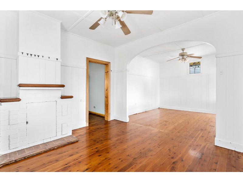 23 Lyne Street, Oak Flats NSW 2529