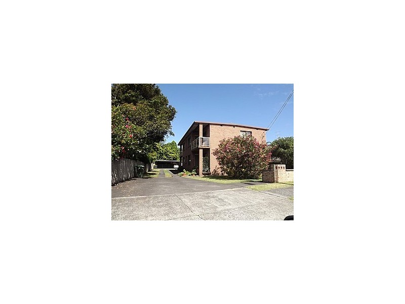 2/17 shellharbour Rd, Lake Illawarra NSW 2528