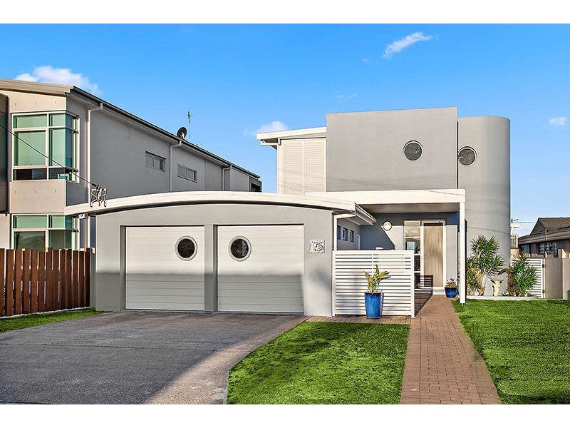 75 Little Lake Crescent,, Warilla NSW 2528