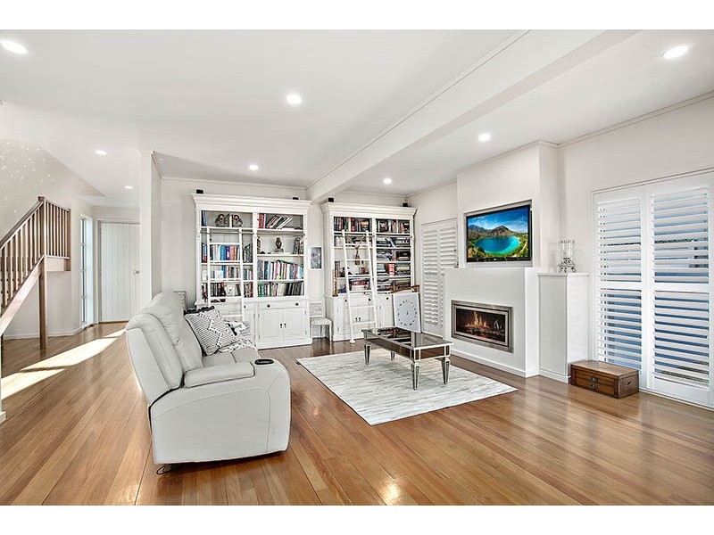 75 Little Lake Crescent,, Warilla NSW 2528