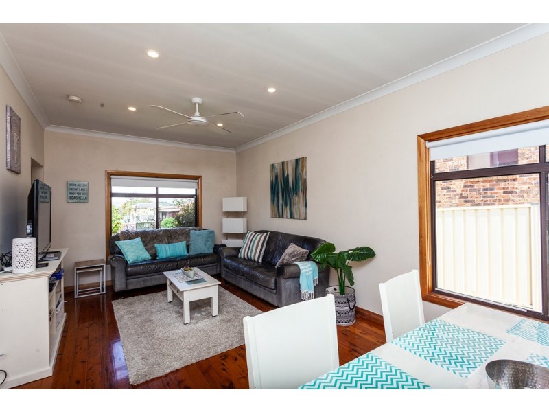 44 Darley Street, Shellharbour NSW 2529