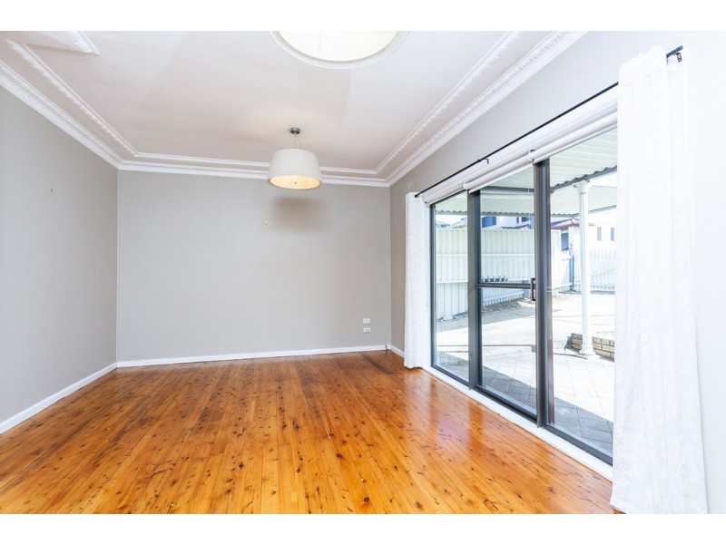 23 Bruce Street, Unanderra NSW 2526