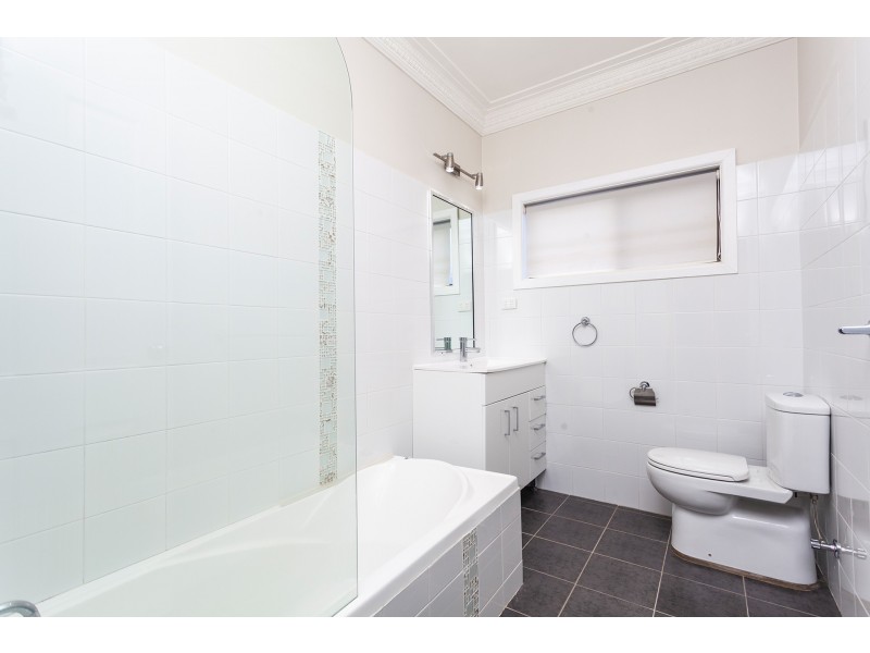 23 Bruce Street, Unanderra NSW 2526