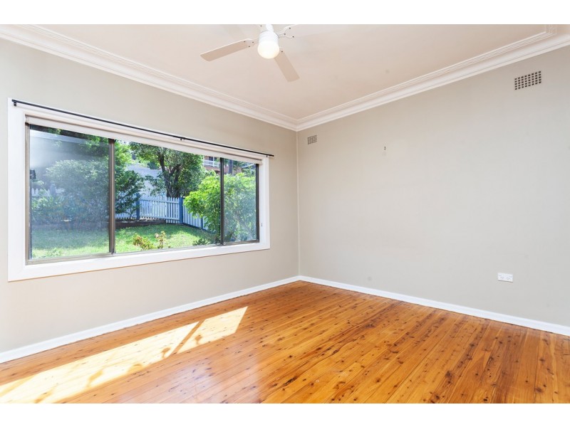 23 Bruce Street, Unanderra NSW 2526