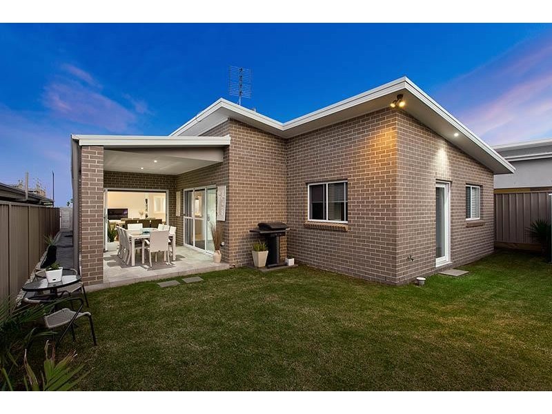 8 Shallows Drive, Shell Cove NSW 2529