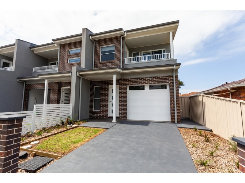 14 Moore Street, Oak Flats NSW 2529