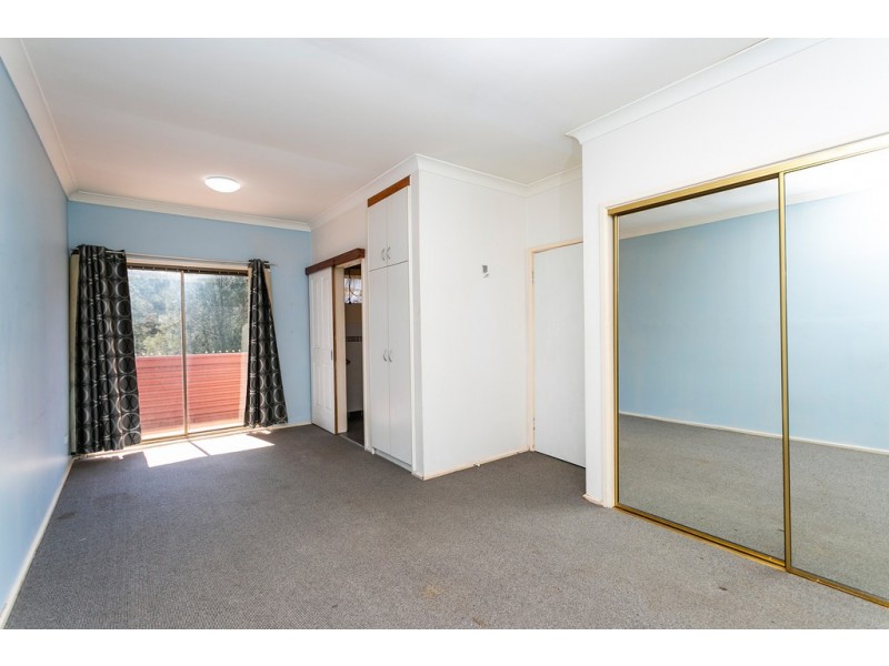 9 Mineral Road, Oak Flats NSW 2529