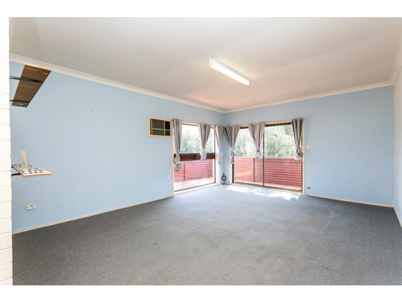 9 Mineral Road, Oak Flats NSW 2529
