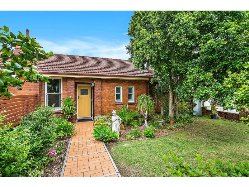 11 Towns Street, Shellharbour NSW 2529