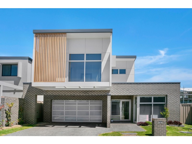 7 Mast Way, Shell Cove NSW 2529