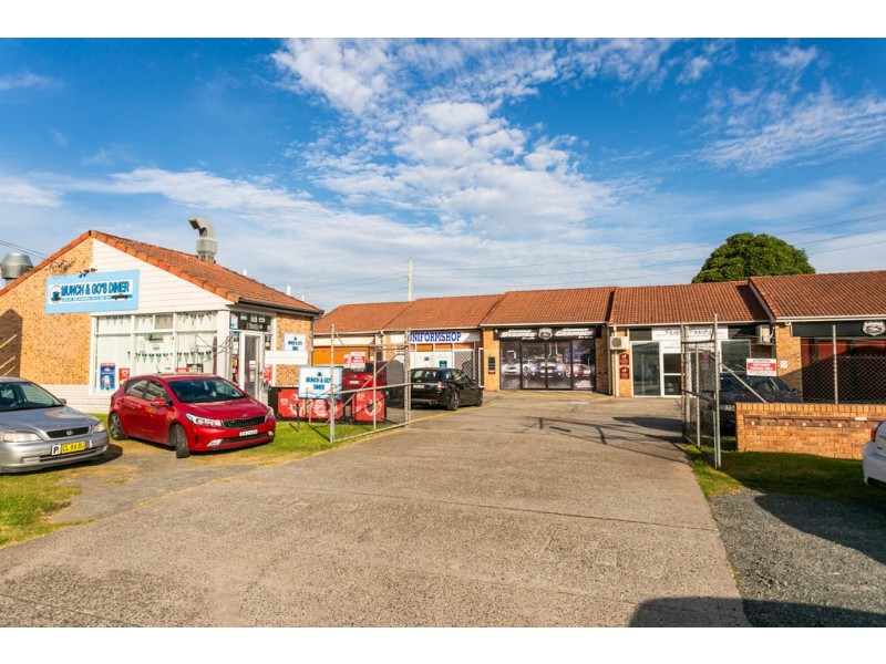 8/17-19 Industrial Road, Oak Flats NSW 2529