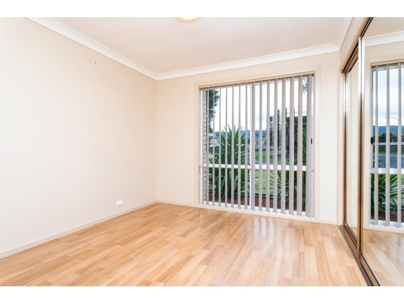 15 Jenail Place, Horsley NSW 2530