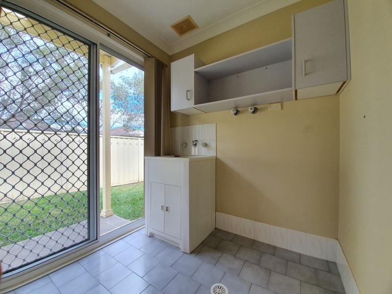 15 Jenail Place, Horsley NSW 2530