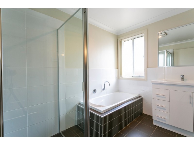 8/34 Albatross Drive, Blackbutt NSW 2529