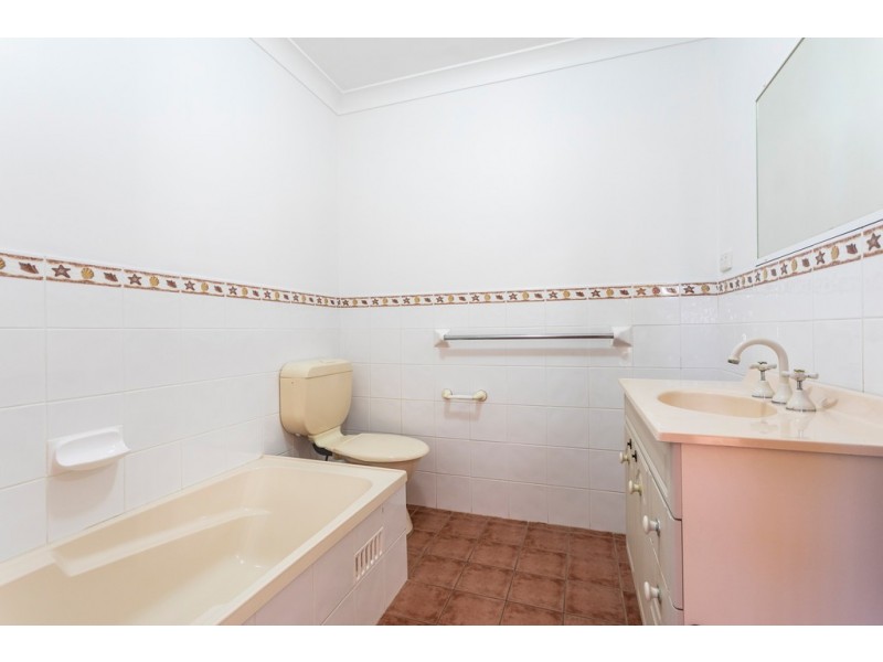 1/9 Burrill Place, Flinders NSW 2529