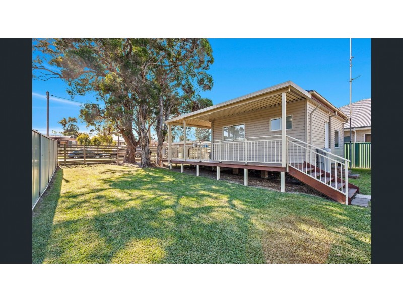 101 Fisher Street, Oak Flats NSW 2529