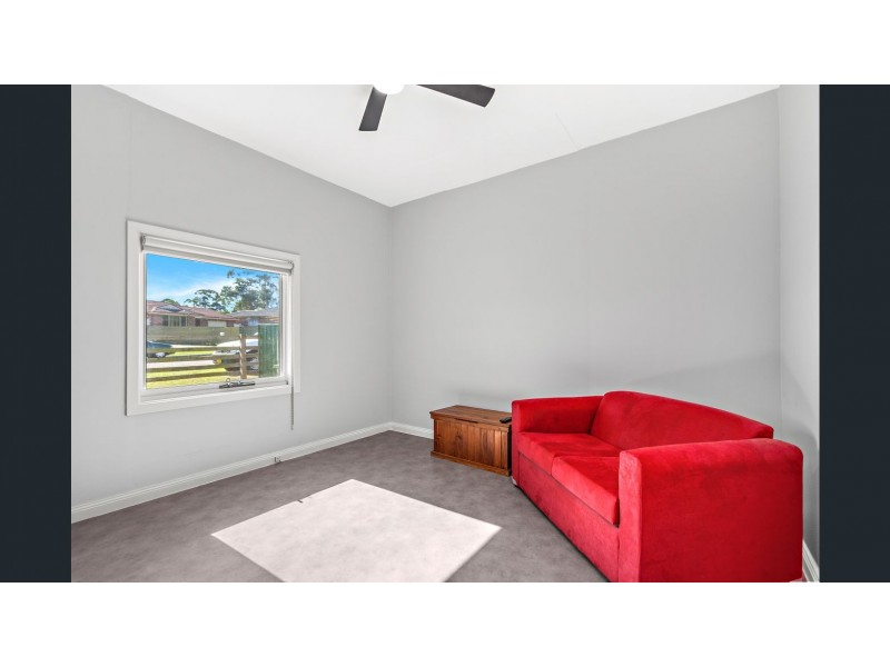 101 Fisher Street, Oak Flats NSW 2529