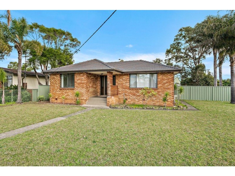60 Benaud Crescent, Warilla NSW 2528