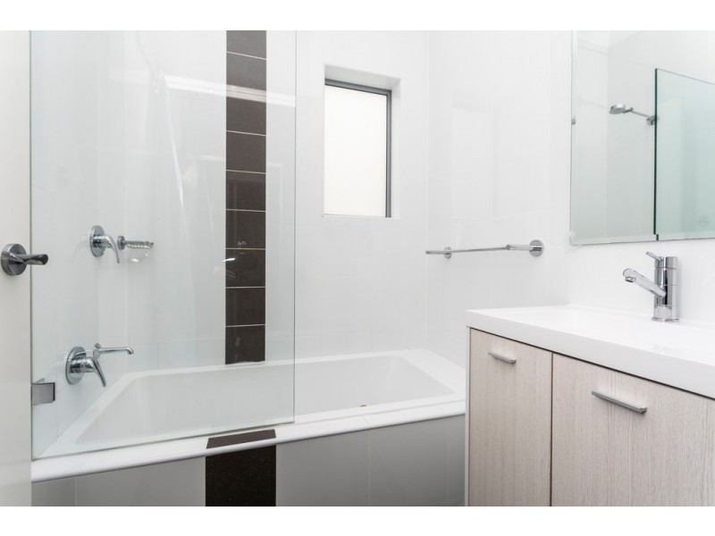 16/125 Lake Entrance Road, Barrack Heights NSW 2528