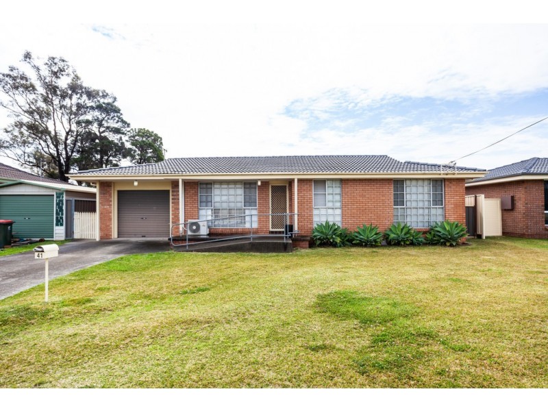 41 Poplar Avenue, Albion Park Rail NSW 2527