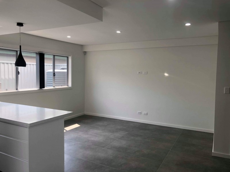 8/17 Fisher Street, Oak Flats NSW 2529