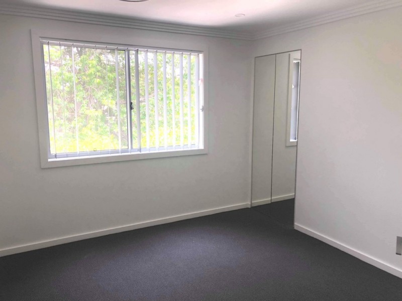 8/17 Fisher Street, Oak Flats NSW 2529