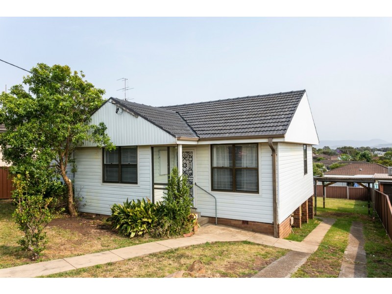 77 Queen Street, Lake Illawarra NSW 2528